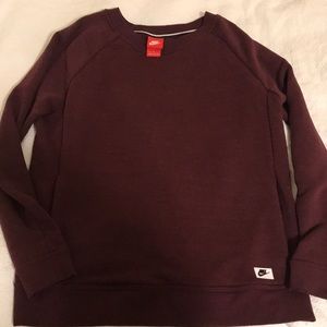 Nike long sleeve crew neck top